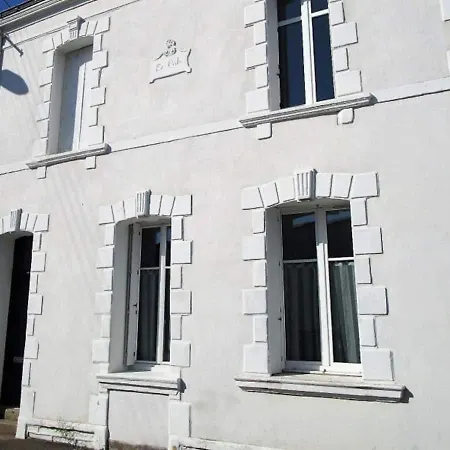 La Pénate, Maison De Famille Proche Gare