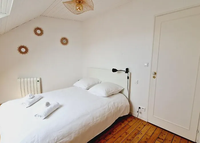 Penzion La Penate, Maison De Famille Proche Gare